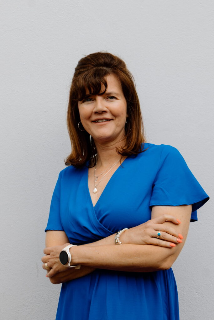 Debbie Hoffman ​- Director at Oasis Tanning