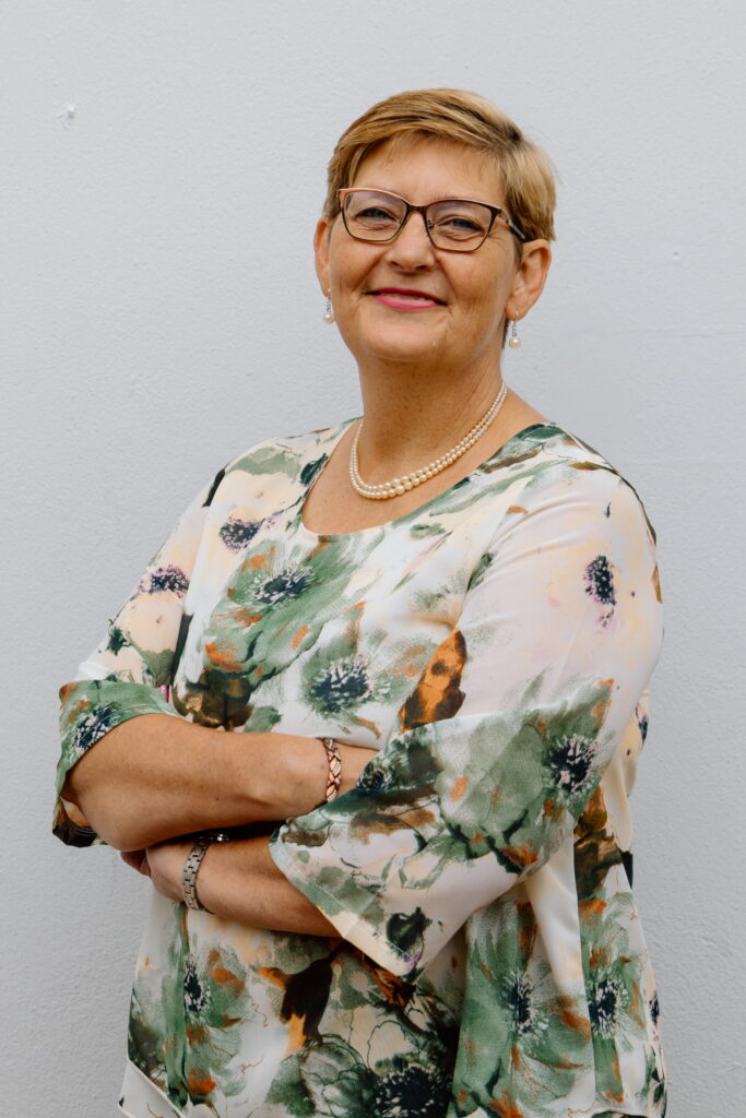 Sandra - Receptionist at Oasis Tanning