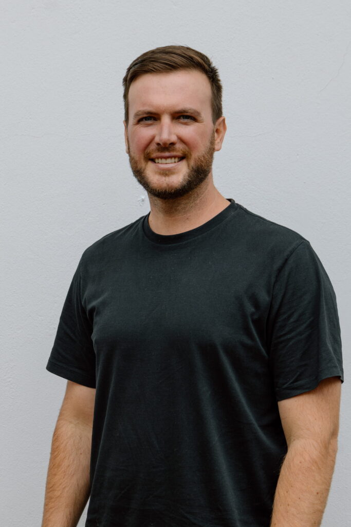 Raymond Hoffman - Director at Oasis Tanning